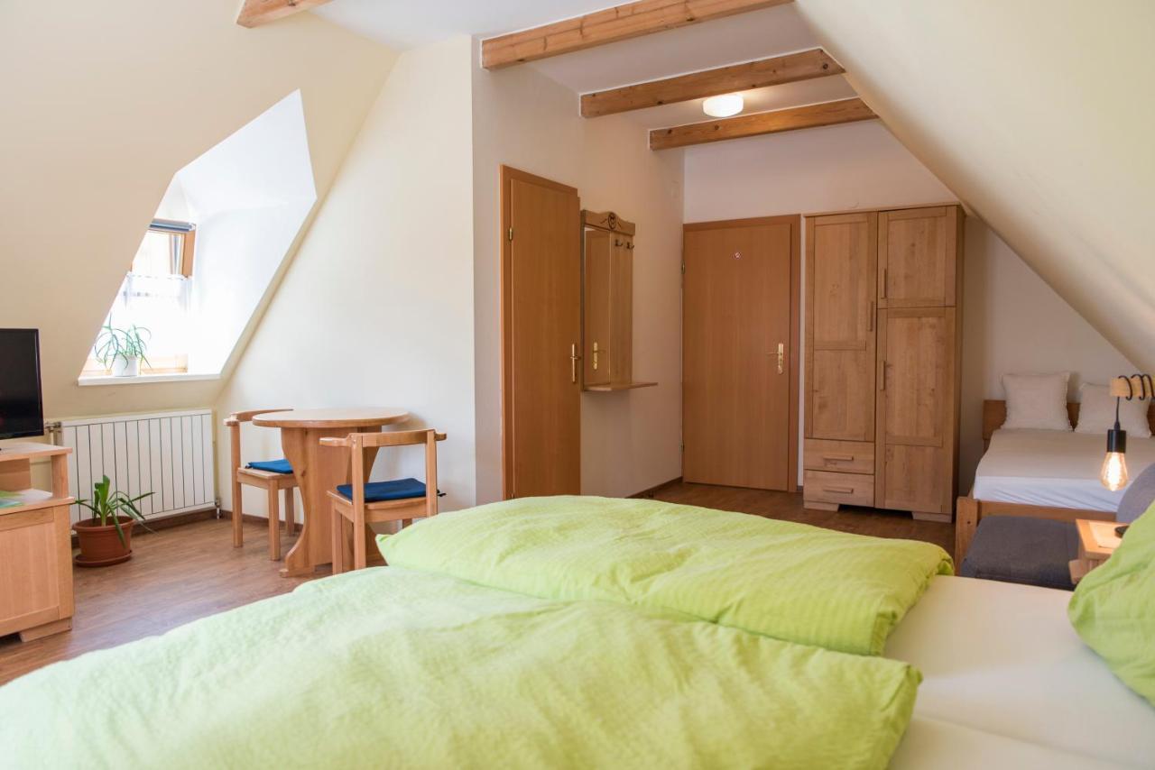 Heurigengasthof Prinz Krumau am Kamp Exteriör bild